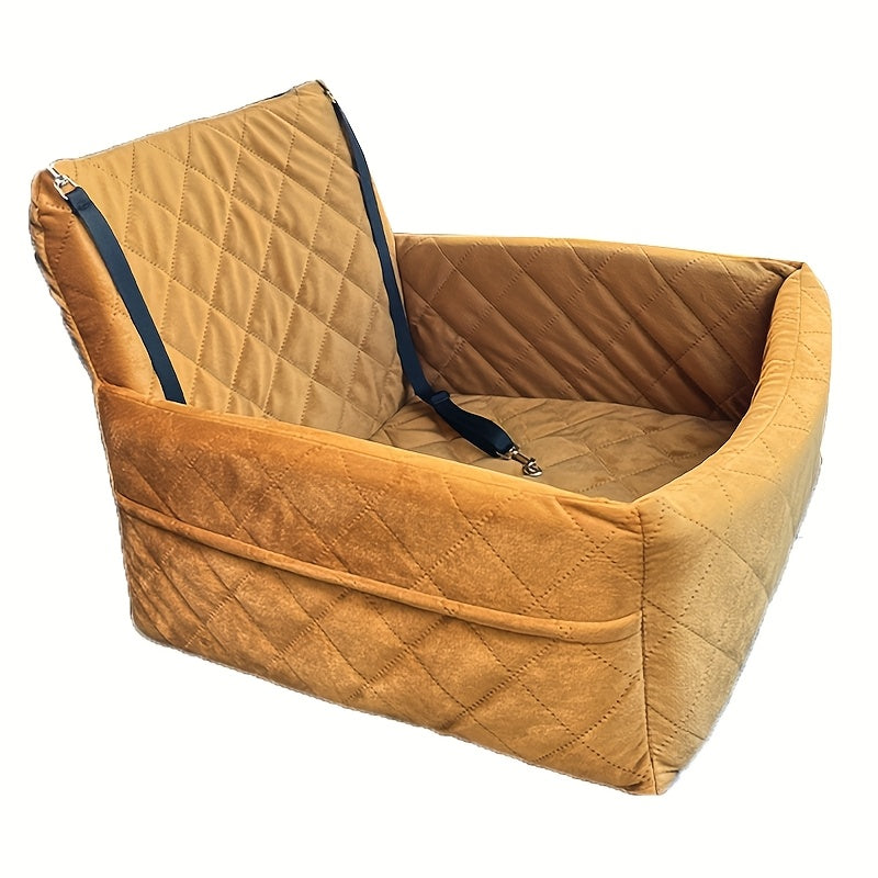 En brun hundesæde i bilen, designet til små og mellemstore hunde.